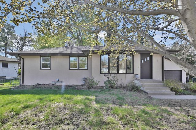2189 Long Lake Road, New Brighton, MN 55112