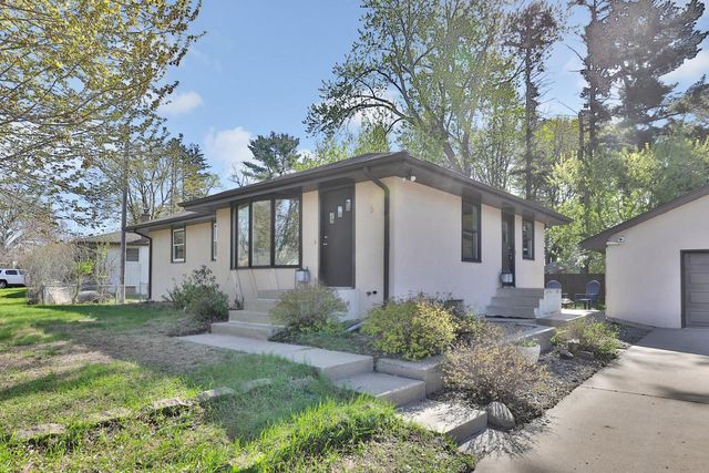 2189 Long Lake Road, New Brighton, MN 55112