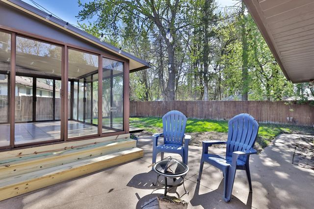 2189 Long Lake Road, New Brighton, MN 55112