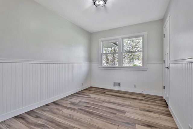 2189 Long Lake Road, New Brighton, MN 55112