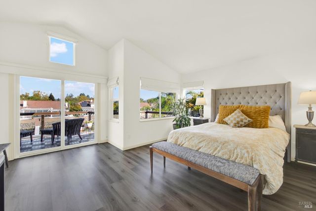 58 Sea Breeze Ct, Napa, CA 94559