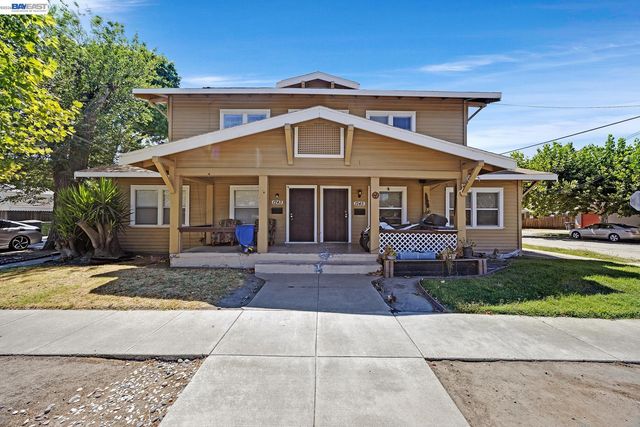 1245 Parker Ave, Tracy, CA 95376