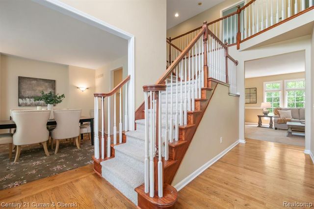 27852 Larson Lane, Farmington Hills, MI 48331