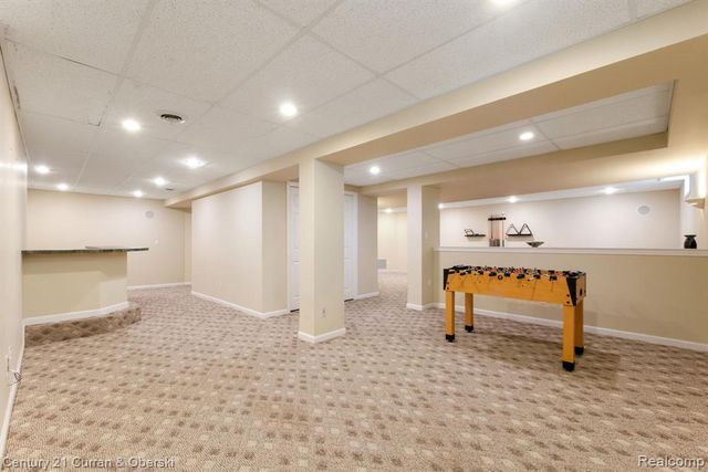 27852 Larson Lane, Farmington Hills, MI 48331