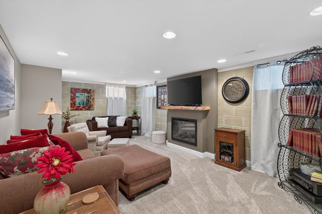 4857 Karen Place, White Bear Lake, MN 55110