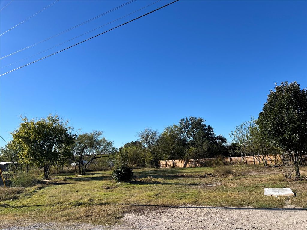 5601 Belaire Circle, Granbury, TX 76048 — photo 3