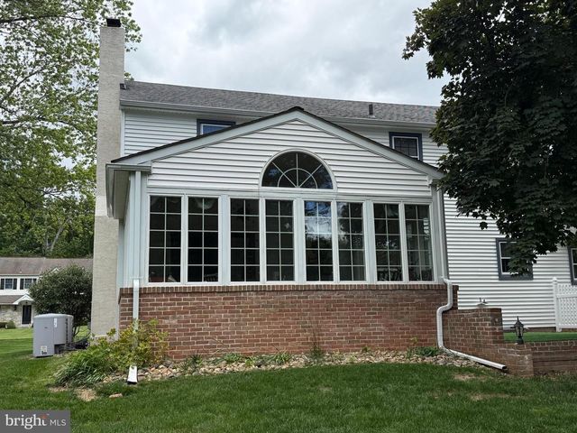 1038 HICKORY DR, Blue Bell, PA 19422