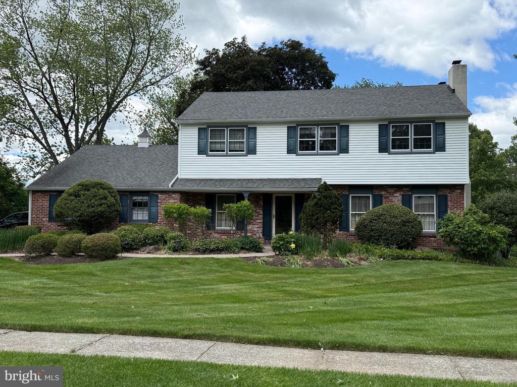 1038 HICKORY DR, Blue Bell, PA 19422