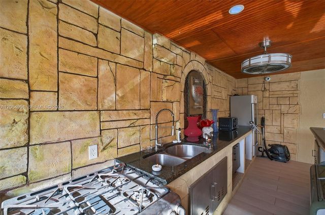 2431 SW 127th Ave 2431, Miami, FL 33175