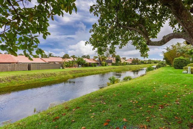 5518 Ainsley Court, Boynton Beach, FL 33437