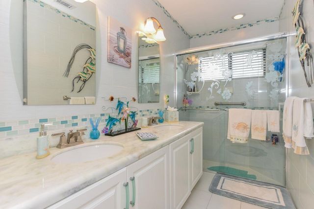 5518 Ainsley Court, Boynton Beach, FL 33437