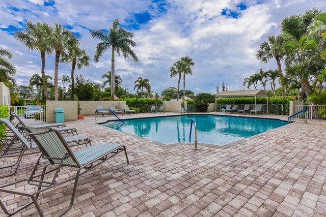 5518 Ainsley Court, Boynton Beach, FL 33437