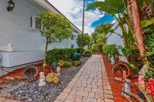 5518 Ainsley Court, Boynton Beach, FL 33437