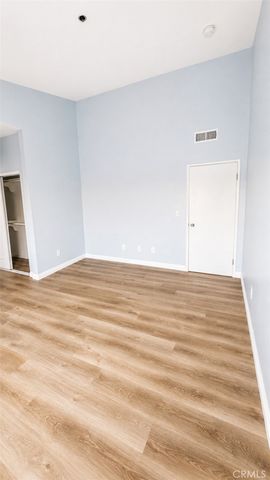 7900 Woodman Avenue 105, Panorama City, CA 91402