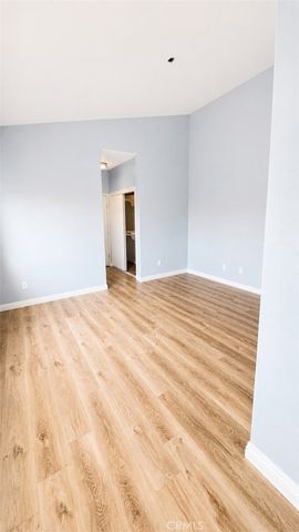 7900 Woodman Avenue 105, Panorama City, CA 91402