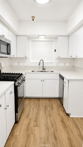 7900 Woodman Avenue 105, Panorama City, CA 91402