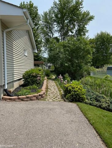 3230 Range Road, Port Huron Twp, MI 48060