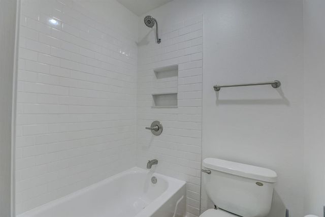 720 Woodside Ln #8, Sacramento, CA 95825