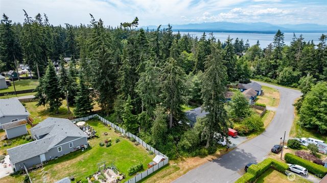 386 Smith Street, Coupeville, WA 98239