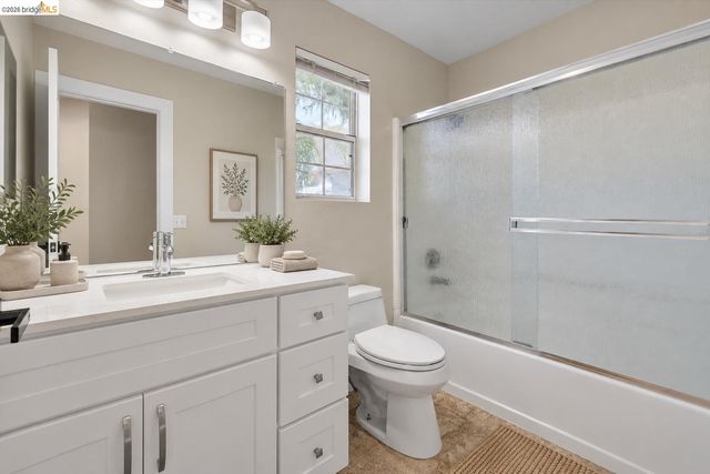 1758 Nandina Ct, Antioch, CA 94531