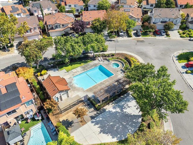1758 Nandina Ct, Antioch, CA 94531