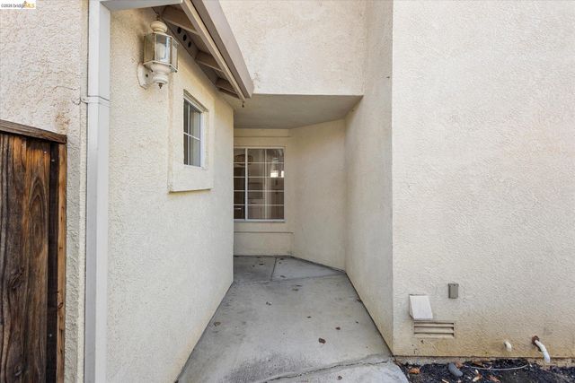 1758 Nandina Ct, Antioch, CA 94531