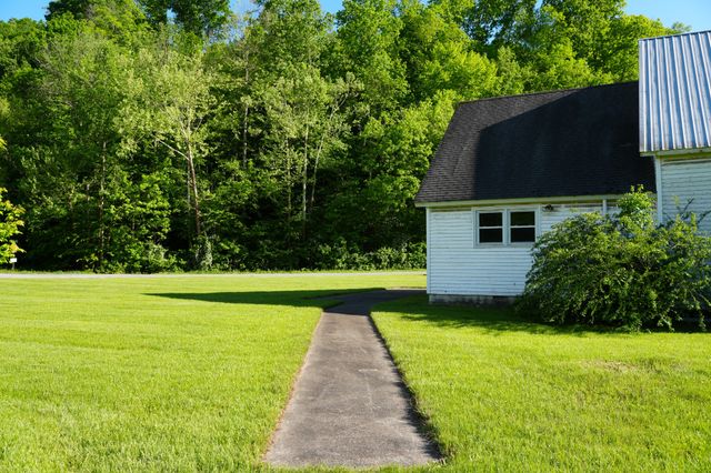 470 Pleasant Valley Rd, Ethridge, TN 38456