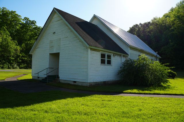 470 Pleasant Valley Rd, Ethridge, TN 38456