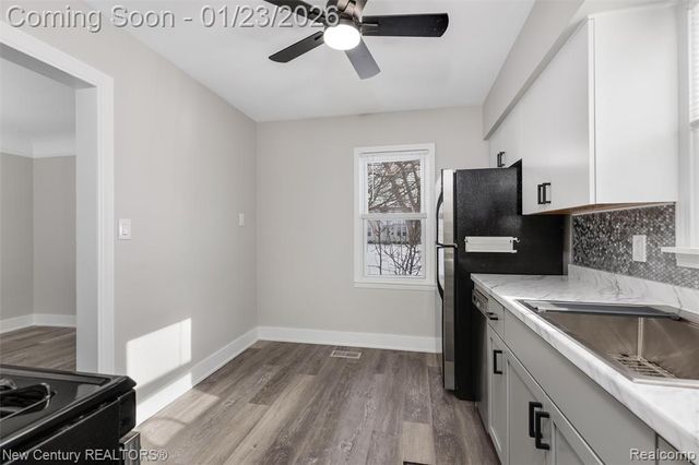 14173 San Jose Avenue, Redford, MI 48239