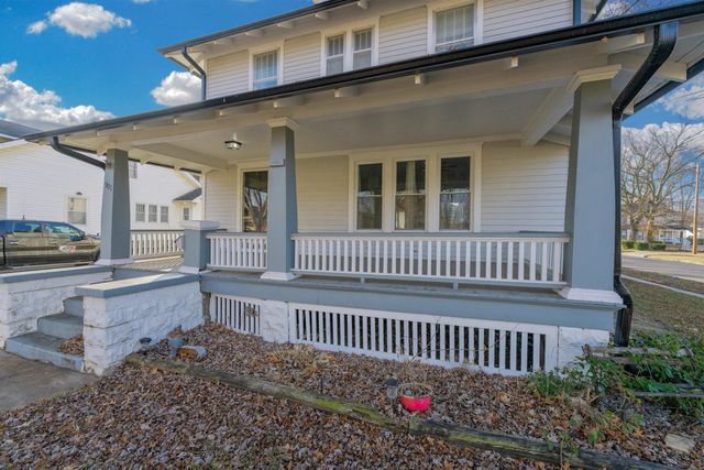 901 E 8th Ave, Winfield, KS 67156