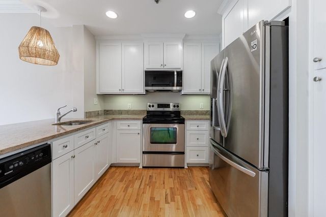 2255 Peachtree NE Road 620, Atlanta, GA 30309