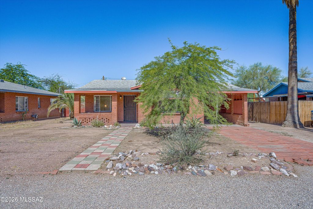 2451 N Richey Boulevard, Tucson, AZ 85716