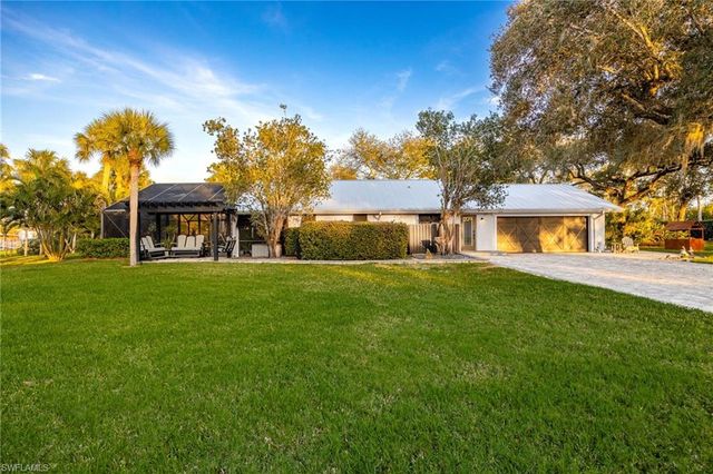 15630 Roberts LN, Fort Myers, FL 33908