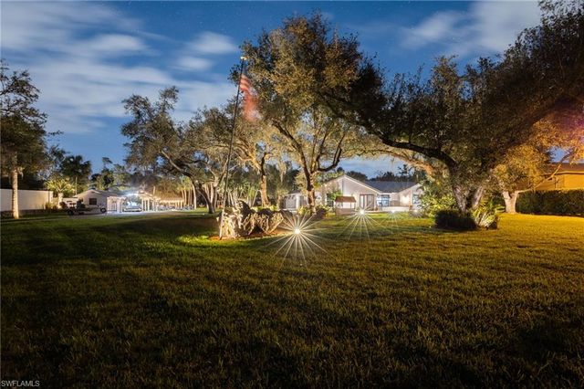 15630 Roberts LN, Fort Myers, FL 33908