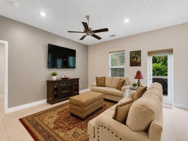 710 NE Turtleback Trail, Port St. Lucie, Port St Lucie, FL 34983