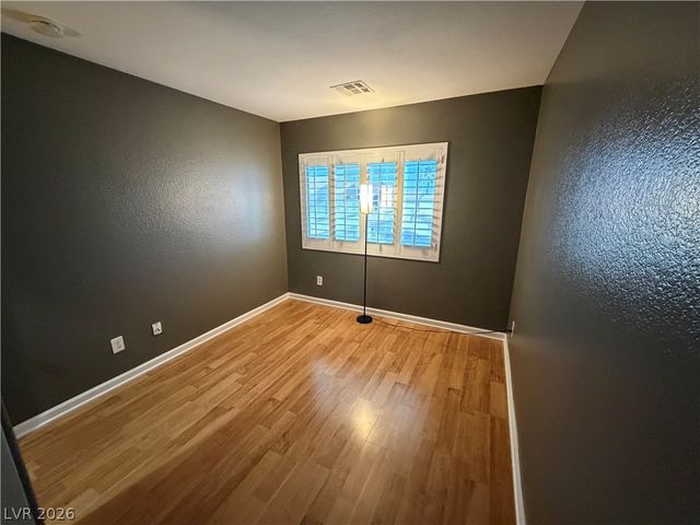 8304 Strawberry Spring Street, Las Vegas, NV 89143
