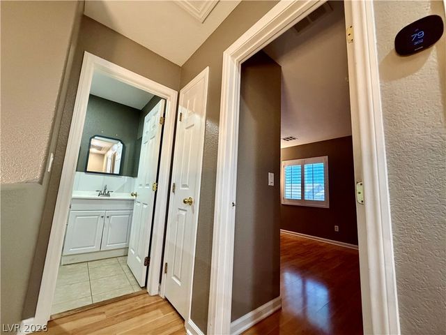 8304 Strawberry Spring Street, Las Vegas, NV 89143