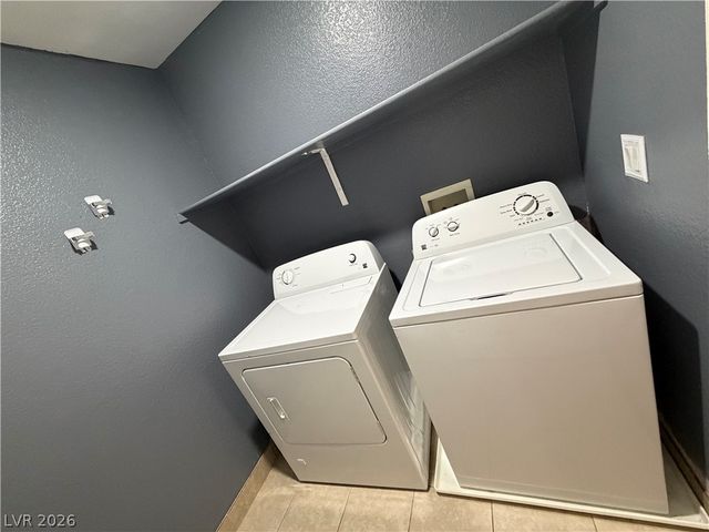 8304 Strawberry Spring Street, Las Vegas, NV 89143