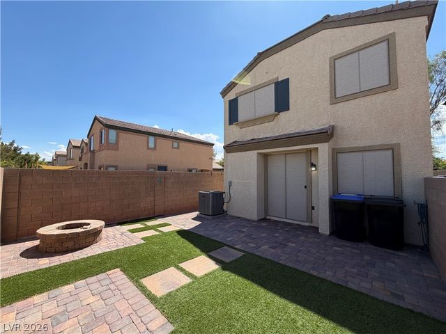 8304 Strawberry Spring Street, Las Vegas, NV 89143