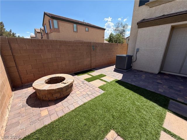 8304 Strawberry Spring Street, Las Vegas, NV 89143