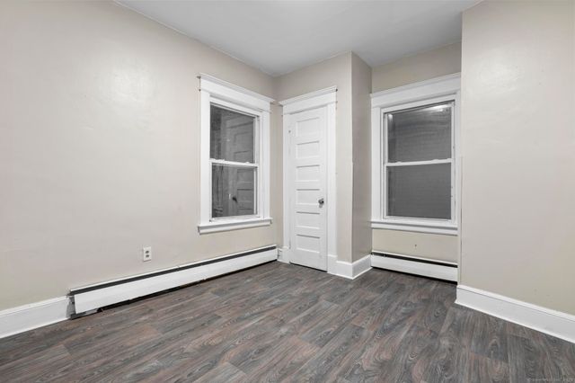 37 Plaza Avenue, Waterbury, CT 06710