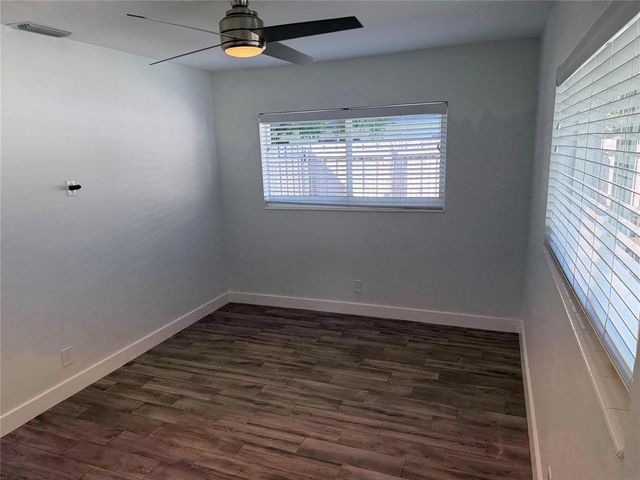 1077 NE 34th Street 3, Oakland Park, FL 33334