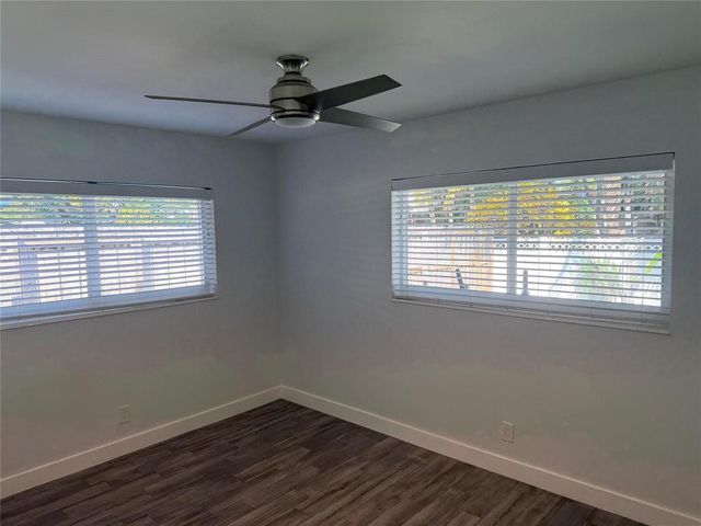 1077 NE 34th Street 3, Oakland Park, FL 33334