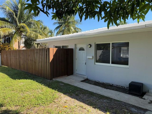 1077 NE 34th Street 3, Oakland Park, FL 33334