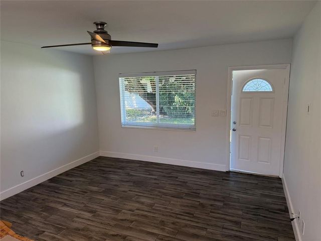 1077 NE 34th Street 3, Oakland Park, FL 33334