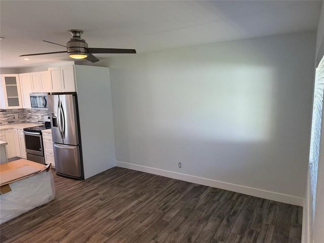 1077 NE 34th Street 3, Oakland Park, FL 33334