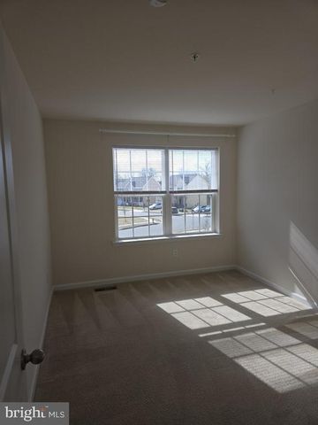 303 ELLIS CT, Newark, DE 19711