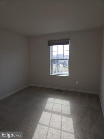 303 ELLIS CT, Newark, DE 19711