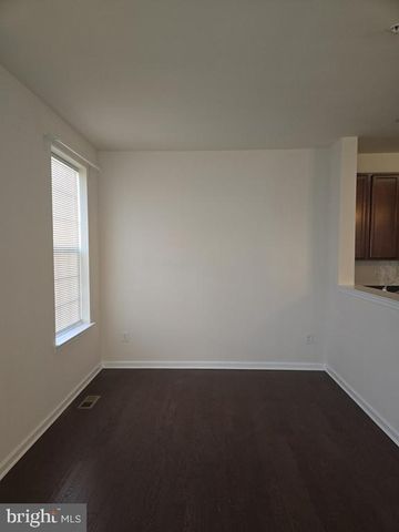303 ELLIS CT, Newark, DE 19711