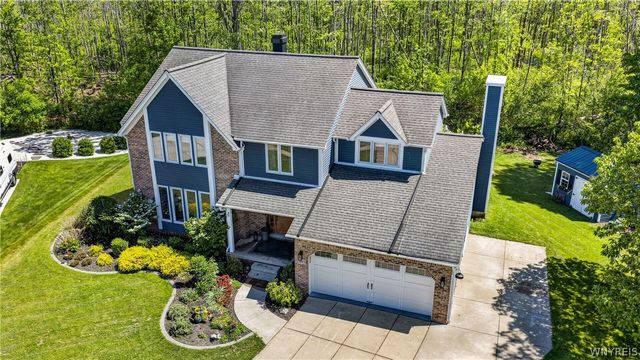 5665 Green Meadow Court, Hamburg, NY 14075